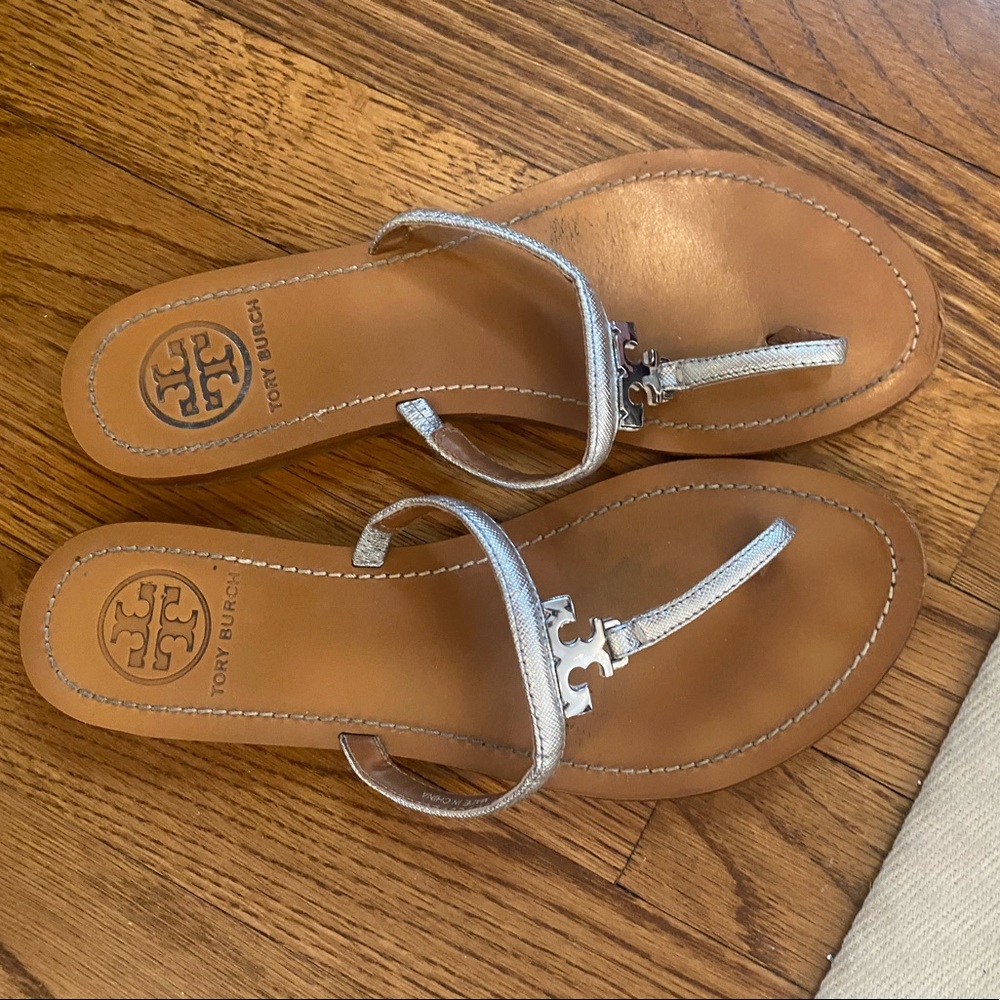 Tory Burch size 7 silver sandals